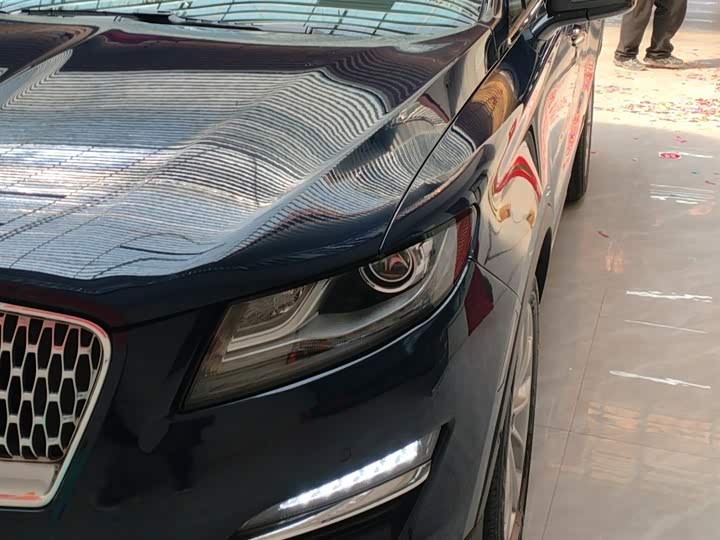 Lincoln MKC 2019 2.0 T 2 WD VI — фото 6