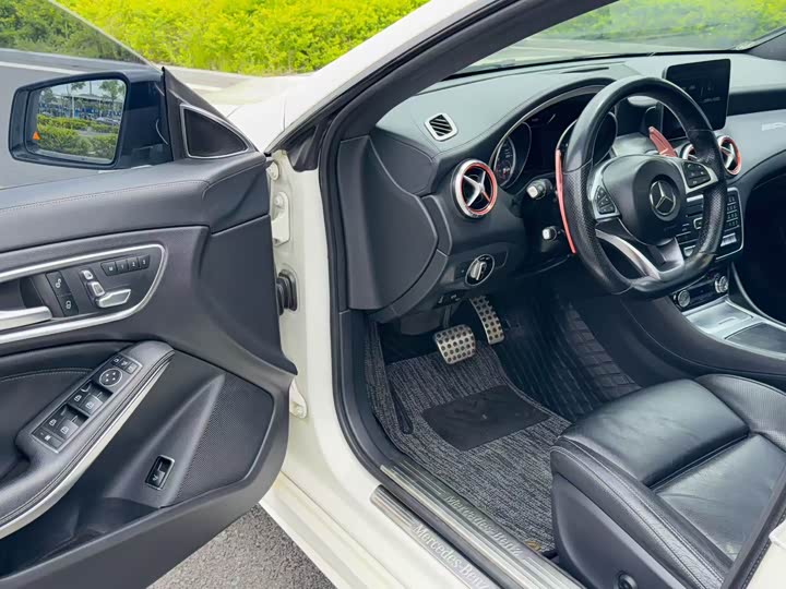 Mercedes-Benz CLA — фото 14