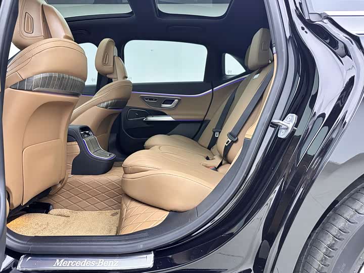 Mercedes-Benz E-Class 2024 E 300 L — фото 6