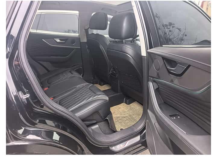 Hongqi HS5 2023 2.0 T 4 WD Pro — фото 8