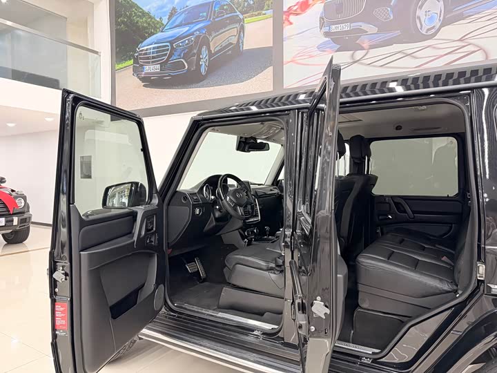 Mercedes-Benz G-Class 2015 G 500 — фото 14