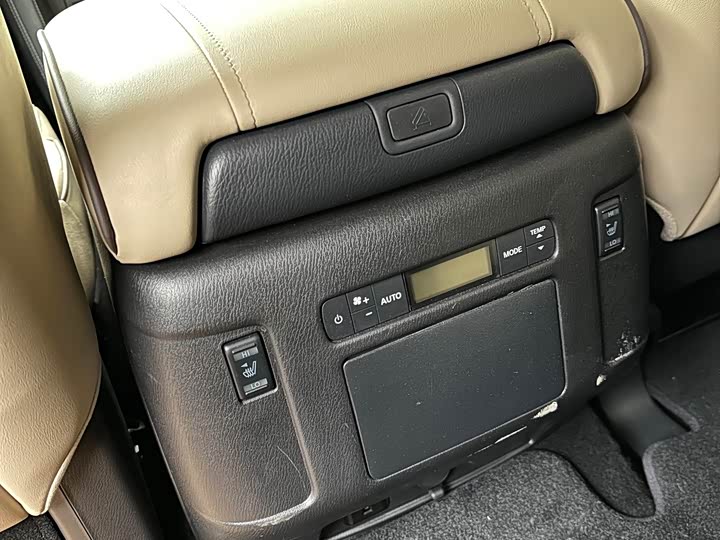 Nissan Patrol — фото 16