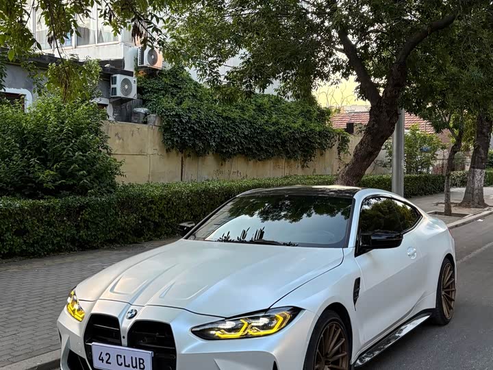 BMW M4 2022 M 4 M x Drive — фото 1