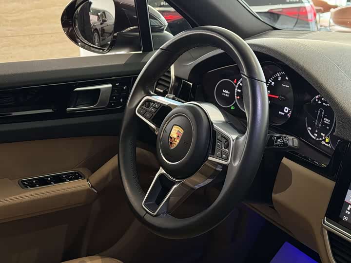 Porsche Cayenne 2018 Cayenne 3.0 T — фото 16