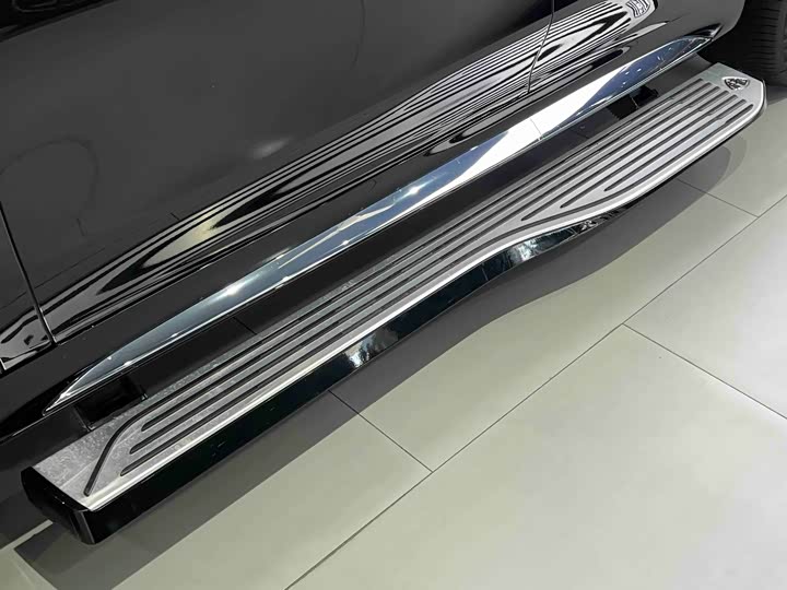Maybach GLS 2022 GLS 600 4 MATIC — фото 11