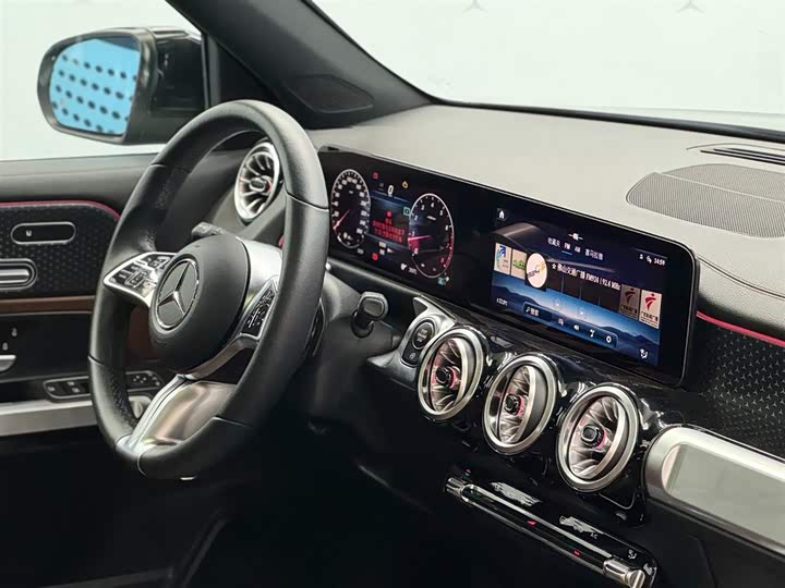 Mercedes-Benz GLB 2024 GLB 220 — фото 10