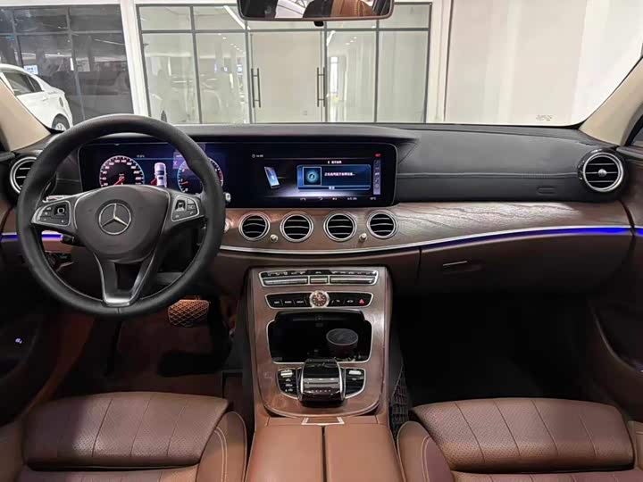 Mercedes-Benz E-Class 2018 E 200 L 4 MATIC — фото 5