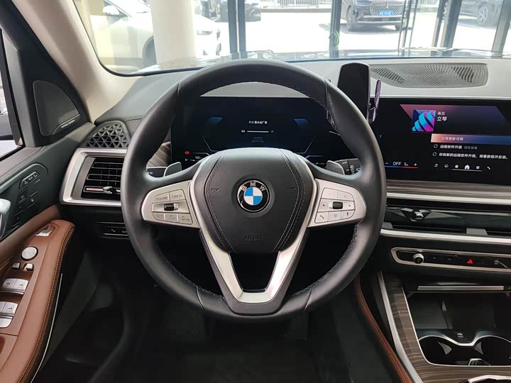 BMW X7 2024 x Drive 40i Leading — фото 13