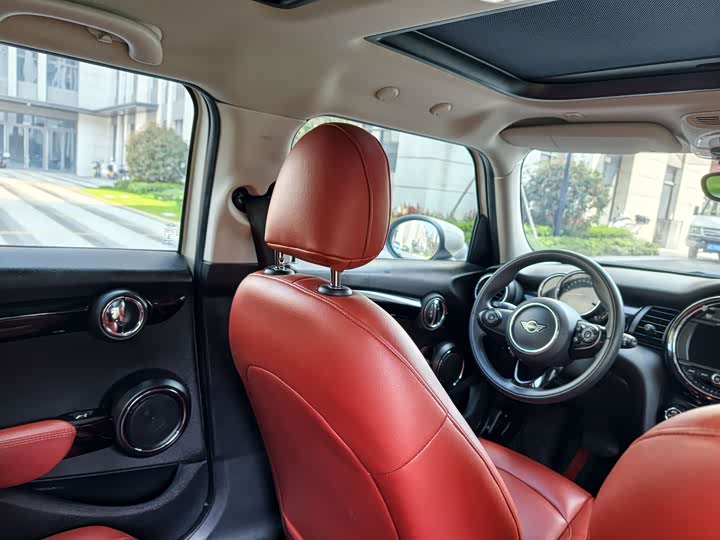 MINI Hatch — фото 18