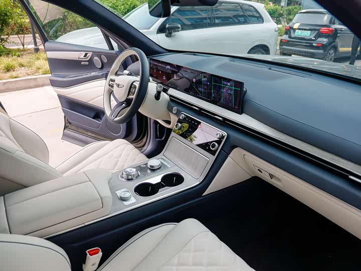 Genesis GV80 — фото 11
