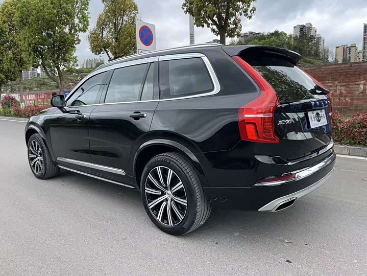 Volvo XC90 2021 B 6 7 — фото 10