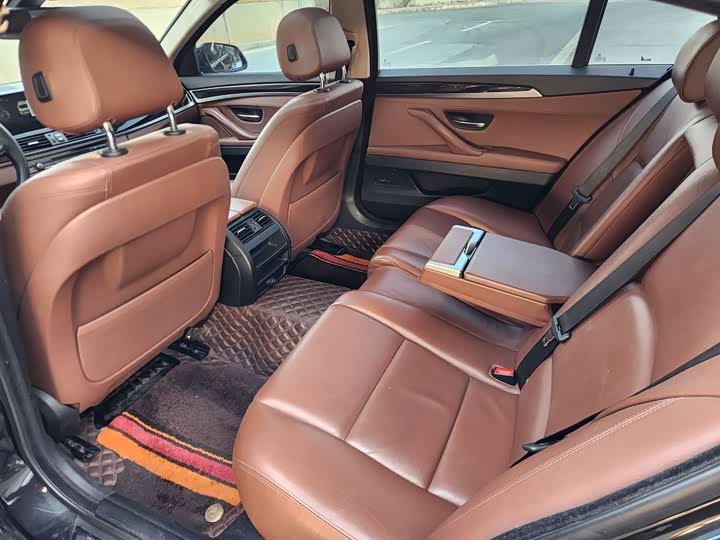 BMW 5 Series 525Li продвинутая — фото 15