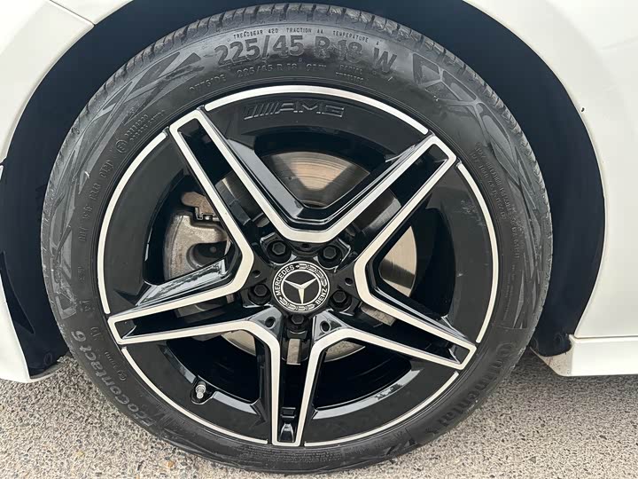 Mercedes-Benz CLA — фото 12