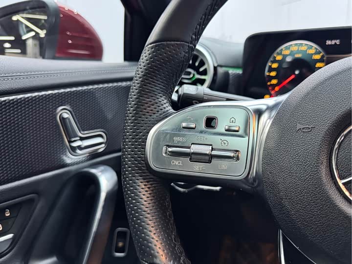 Mercedes-Benz A-Class 2022 A 200 L — фото 20