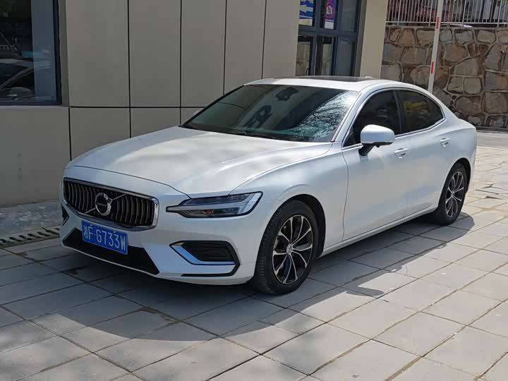 Volvo S60 2021 T 4 — фото 1