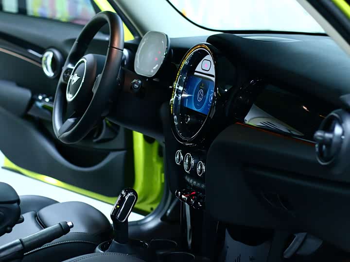 MINI Hatch — фото 13