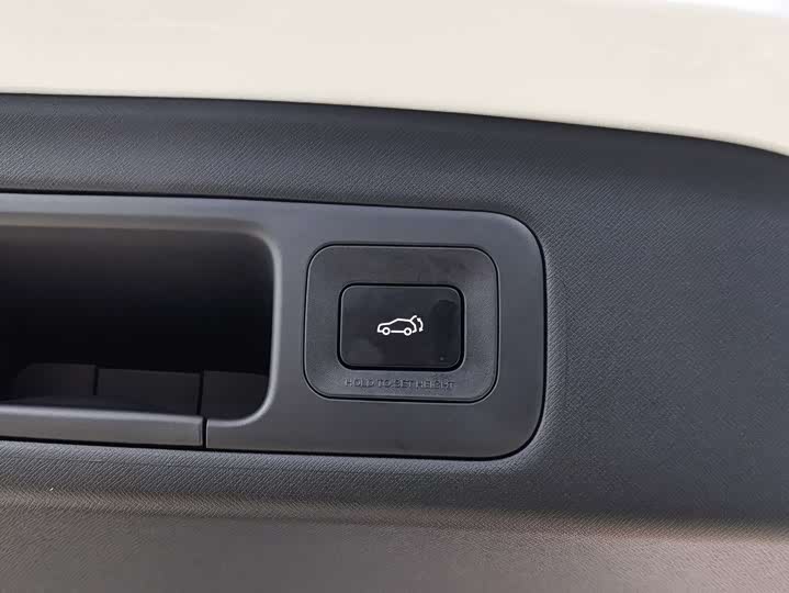 Trumpchi M8 2025 Hybrid — фото 17