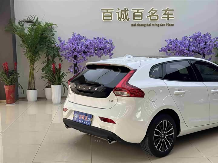 Volvo V40 2017 T 3 — фото 6