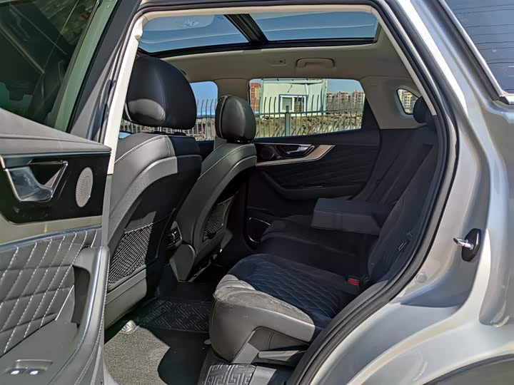 Hongqi HS5 2022 2.0 T 4 WD — фото 10