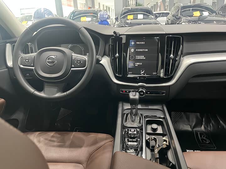 Volvo XC60 2019 T 5 4 WD VI — фото 6