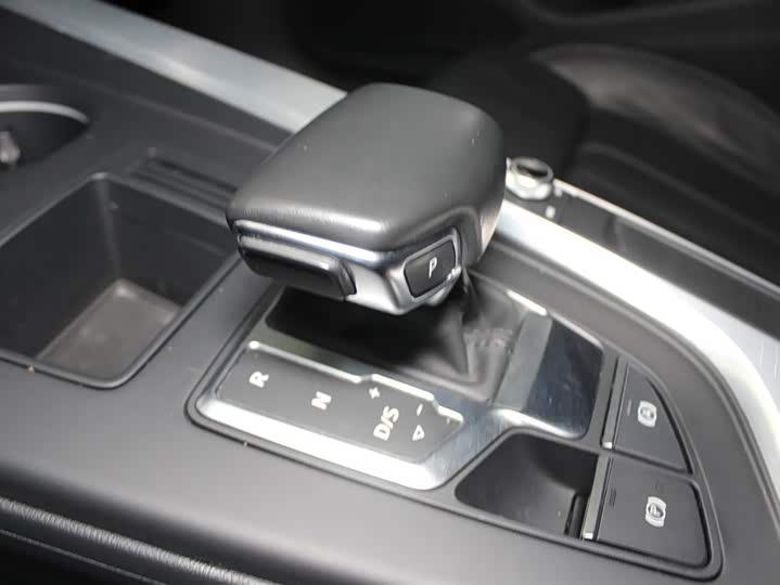 Audi A4L 2024 40 TFSI — фото 10
