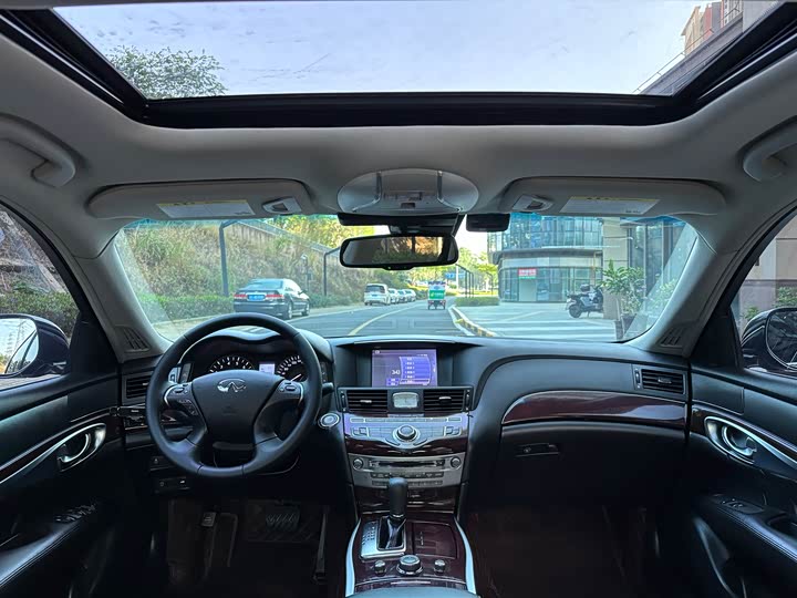 Infiniti Q70 2019 Q 70 L 2.0 T — фото 14