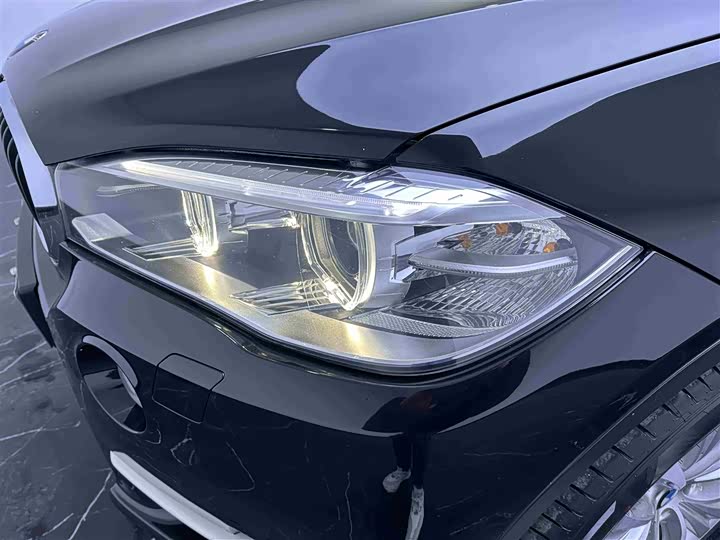 BMW X5 2014 x Drive 35i Leading — фото 19