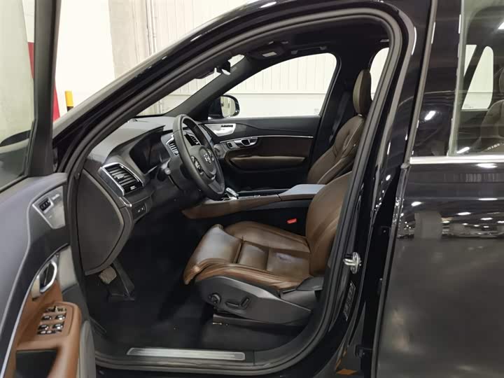 Volvo XC90 Hybrid 2024 T 8 7 — фото 10