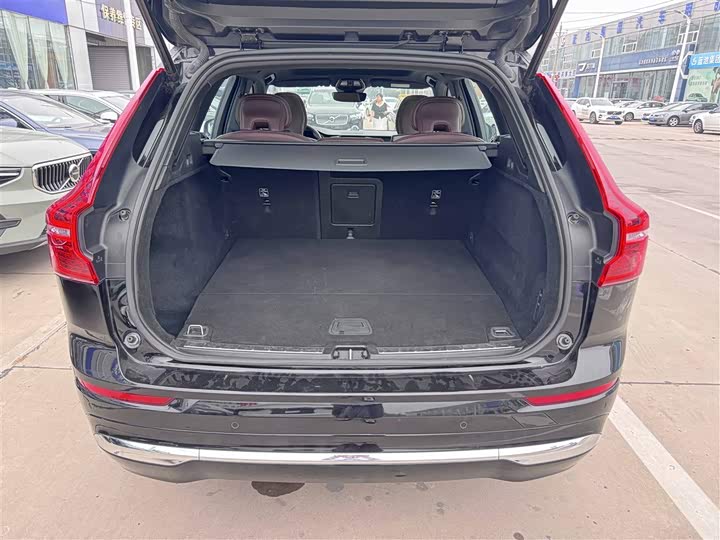Volvo XC60 Hybrid 2025 Hybrid 4 WD — фото 13