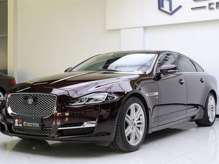 Jaguar XJ 2018 XJL 3.0 SC 2 WD — фото 19