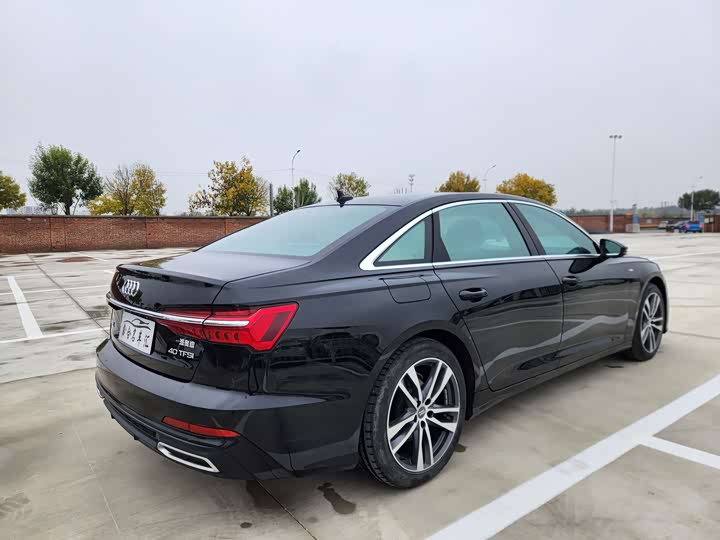 Audi A6L 2019 40 TFSI — фото 4