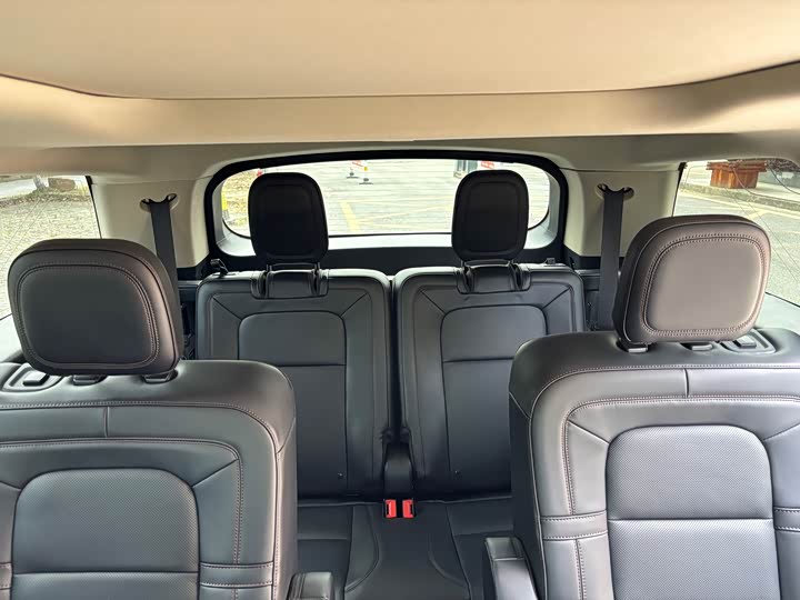 Lincoln Aviator — фото 18