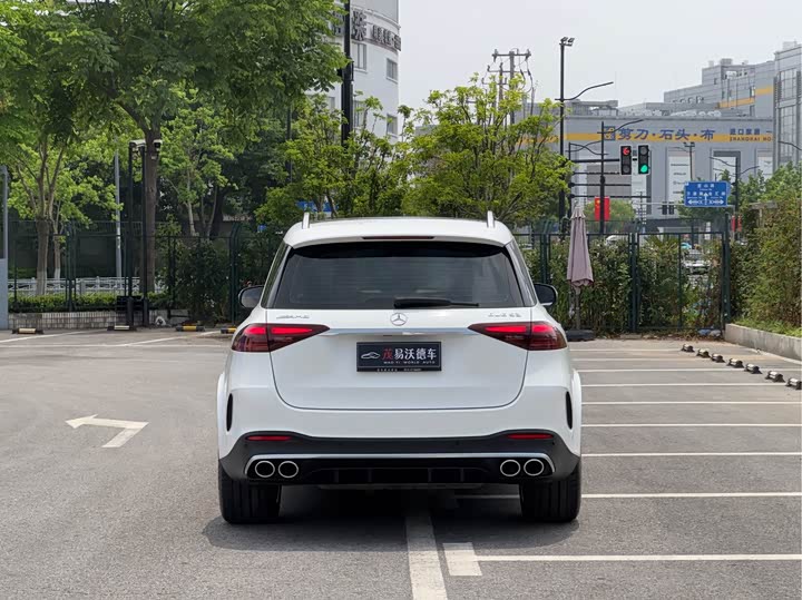 Mercedes-Benz GLE 2025 AMG GLE 53 4 MATIC+ — фото 4