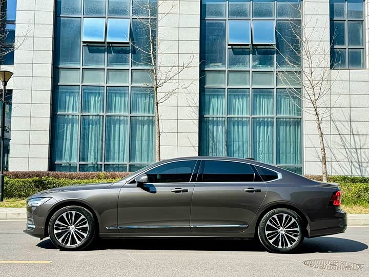 Volvo S90 2025 B 5 — фото 10
