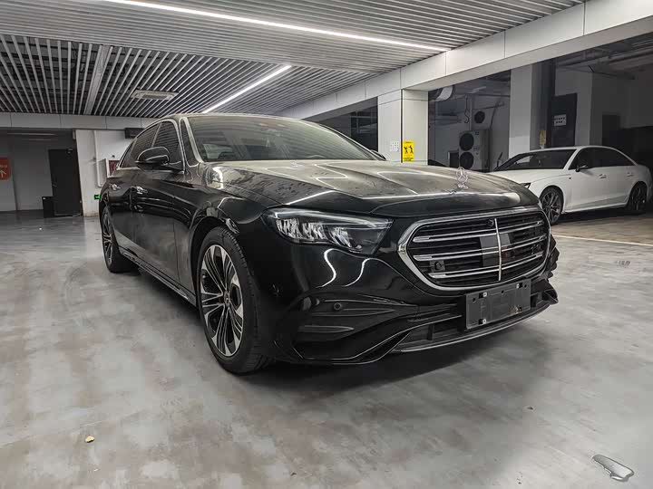 Mercedes-Benz E-Class 2024 E 300 L — фото 3