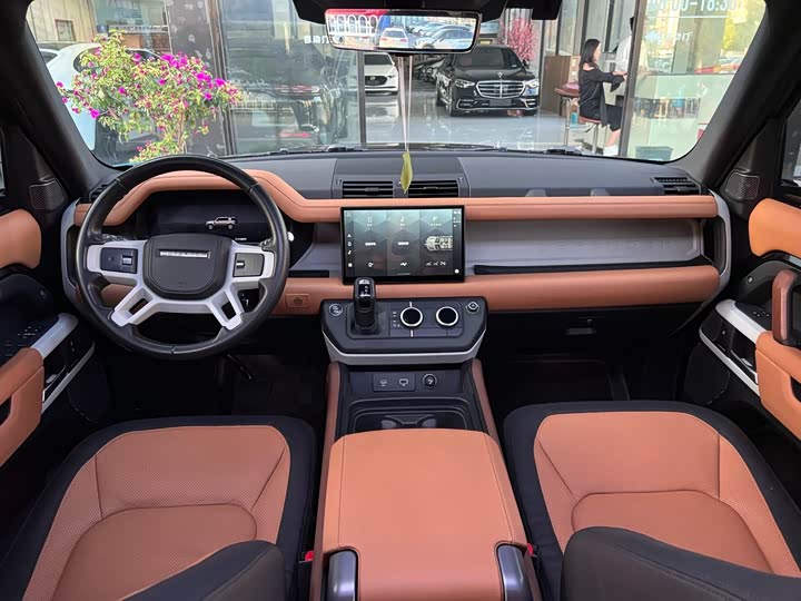 Land Rover Defender — фото 5