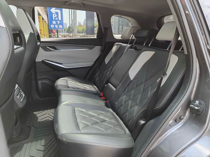 Changan CS75 PLUS 2023 1.5 T ATLuxury — фото 16