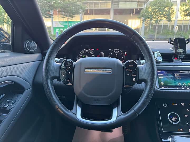 Land Rover Range Rover Evoque — фото 9