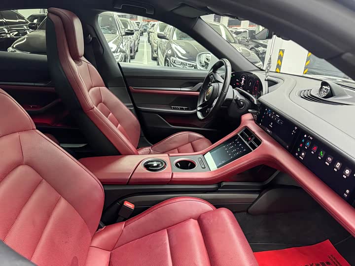 Porsche Taycan 2019 Taycan 4 S — фото 10