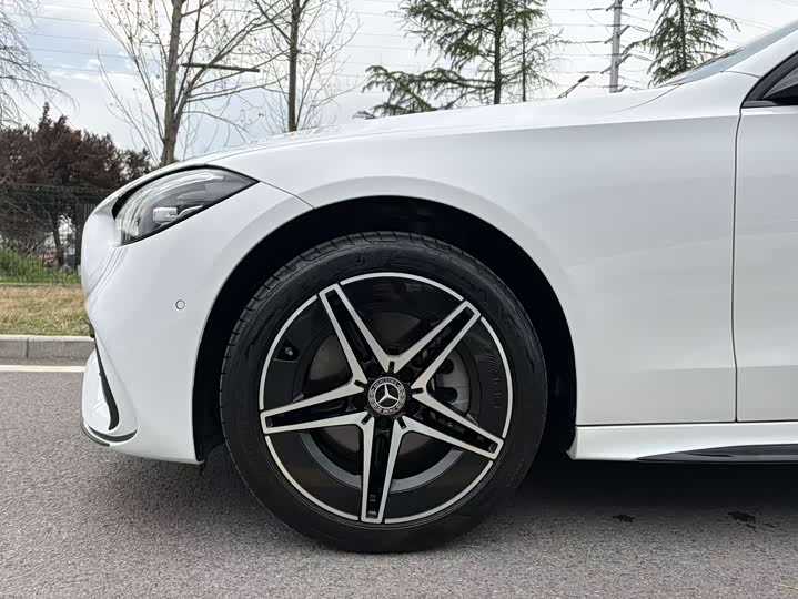 Mercedes-Benz C-Class 2023 C 260 L — фото 5