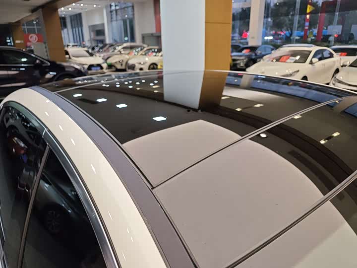 Mercedes-Benz E-Class 2016 E 300 L — фото 37