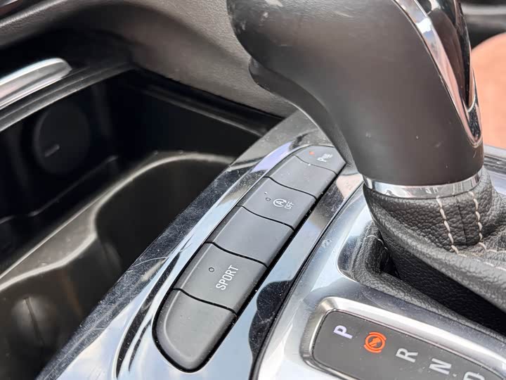 Buick Regal — фото 14