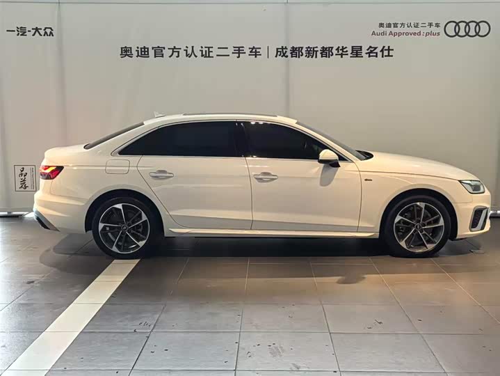 Audi A4L 2022 40 TFSI — фото 4