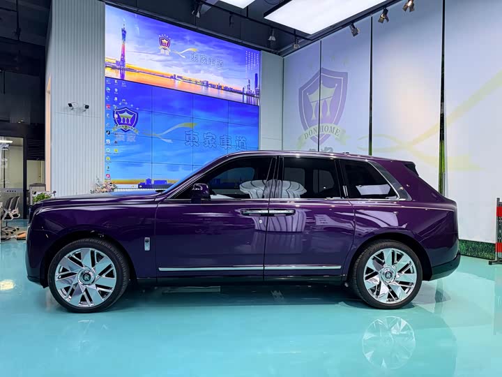 Rolls-Royce Cullinan — фото 8