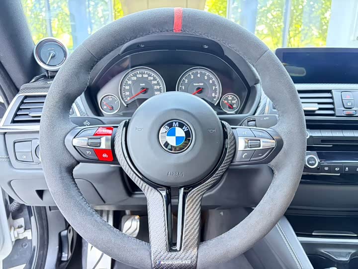 BMW M4 2017 M 4 MT — фото 4
