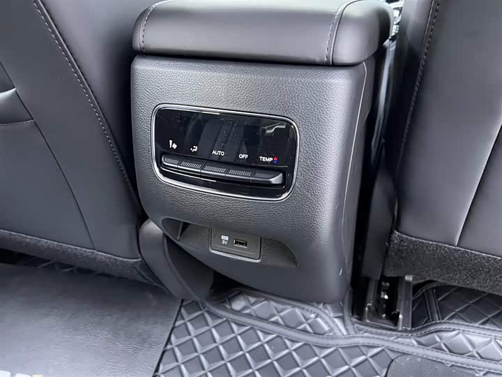 Trumpchi M6 2025 MAX 270 T WDCT — фото 27