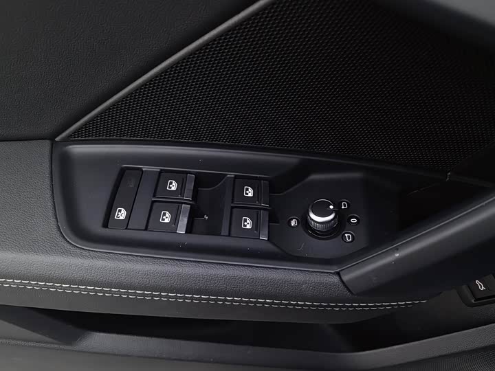 Audi A3 2024 A 3 L Limousine 35 TFSI Sport — фото 25