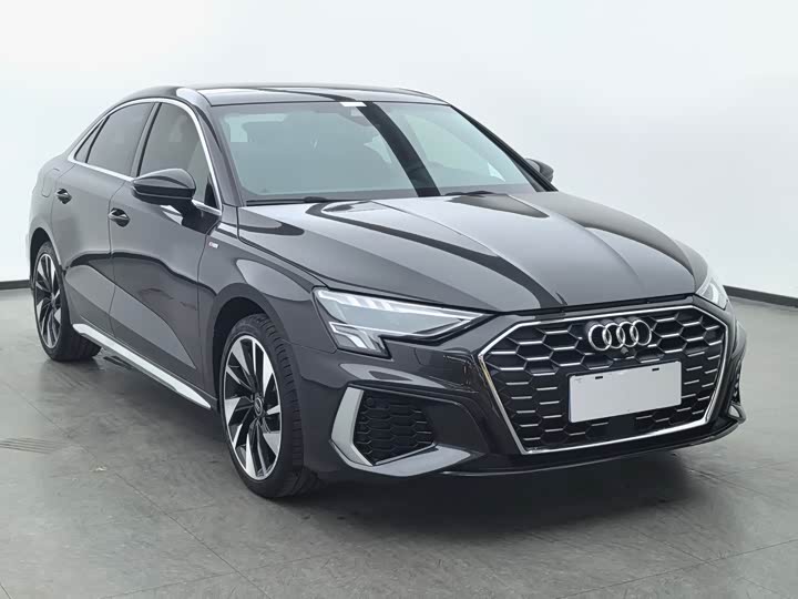 Audi A3 2024 A 3 L Limousine 35 TFSI Sport — фото 3