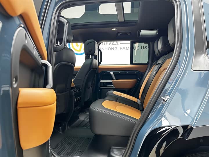 Land Rover Defender — фото 13