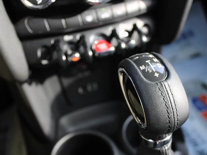 MINI Hatch — фото 15